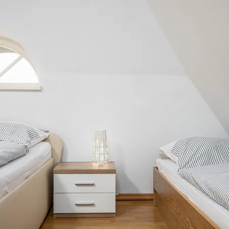 Achtern Diek Haus 4 6 Lägenhet Zingst